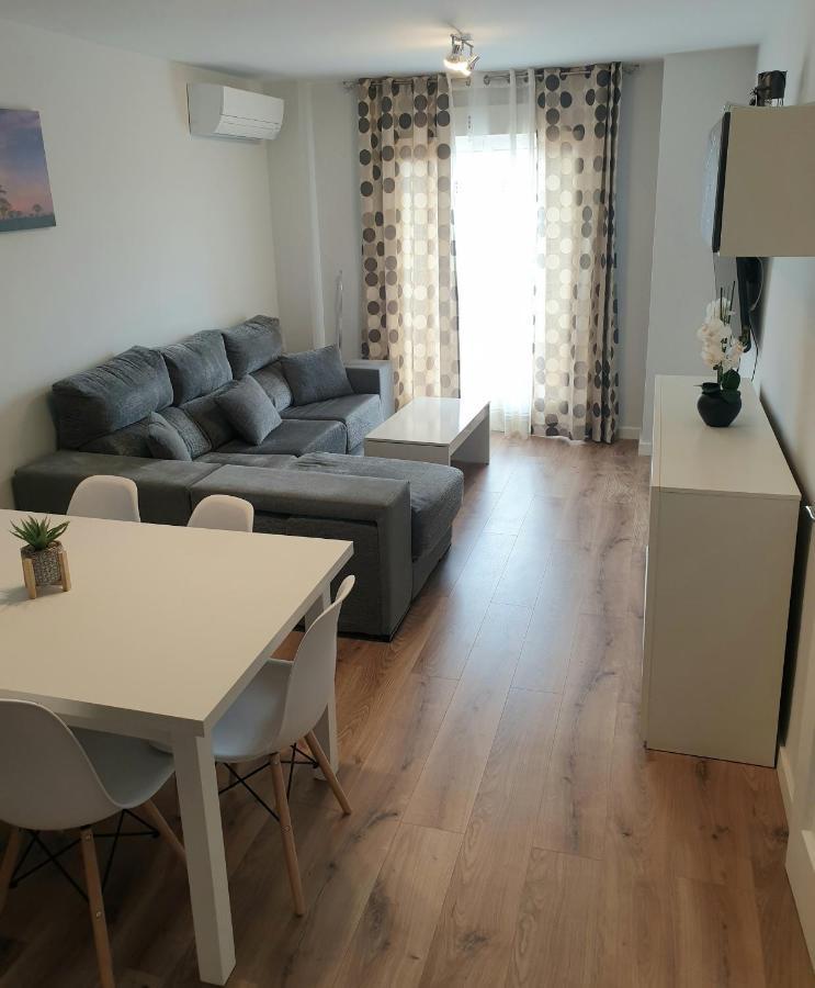 Bonito Piso En Recién Reformado Appartamento Baeza
